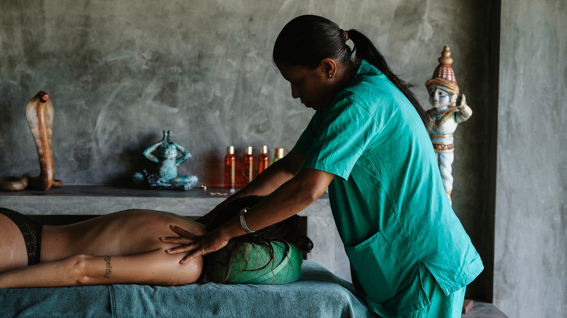 sri-lanka-ayurvedic-massage